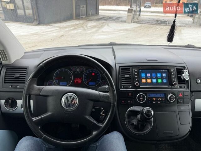 Синий Фольксваген Мультиван, объемом двигателя 2.46 л и пробегом 167 тыс. км за 18500 $, фото 20 на Automoto.ua