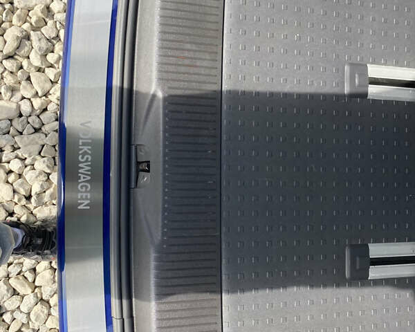 Синій Фольксваген Мультиван, об'ємом двигуна 2.5 л та пробігом 162 тис. км за 15800 $, фото 85 на Automoto.ua