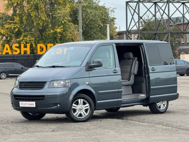 Синій Фольксваген Мультиван, об'ємом двигуна 2.5 л та пробігом 250 тис. км за 14515 $, фото 3 на Automoto.ua