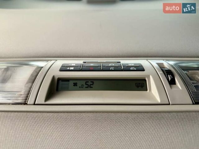Фольксваген Мультиван 2009 в Одессе на Automoto.ua Синий Фольксваген Мультиван, объемом двигателя 2.5 л и пробегом 190 тыс. км за 17200 $, фото 25 на Automoto.ua