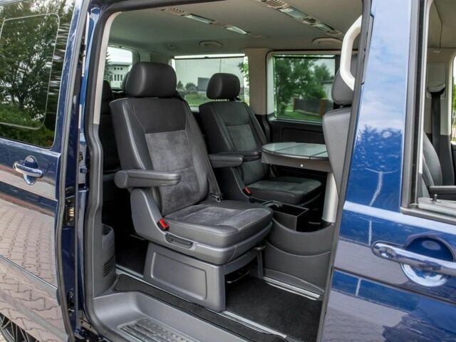 Синій Фольксваген Мультиван, об'ємом двигуна 2.5 л та пробігом 189 тис. км за 7000 $, фото 15 на Automoto.ua