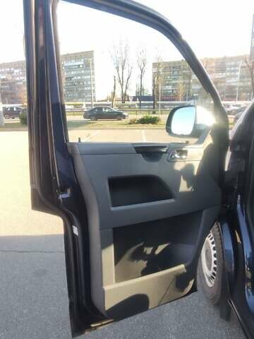 Синий Фольксваген Мультиван, объемом двигателя 1.97 л и пробегом 322 тыс. км за 18500 $, фото 15 на Automoto.ua