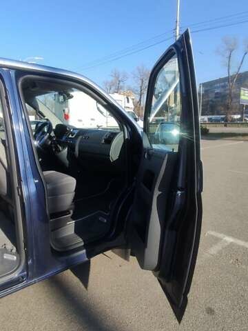 Синий Фольксваген Мультиван, объемом двигателя 1.97 л и пробегом 322 тыс. км за 18500 $, фото 6 на Automoto.ua