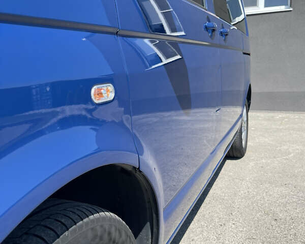 Синій Фольксваген Мультиван, об'ємом двигуна 2 л та пробігом 400 тис. км за 21000 $, фото 3 на Automoto.ua