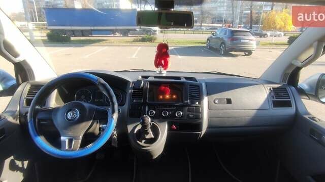 Синий Фольксваген Мультиван, объемом двигателя 1.97 л и пробегом 322 тыс. км за 18500 $, фото 3 на Automoto.ua