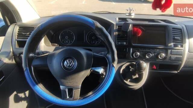Синий Фольксваген Мультиван, объемом двигателя 1.97 л и пробегом 322 тыс. км за 18500 $, фото 5 на Automoto.ua