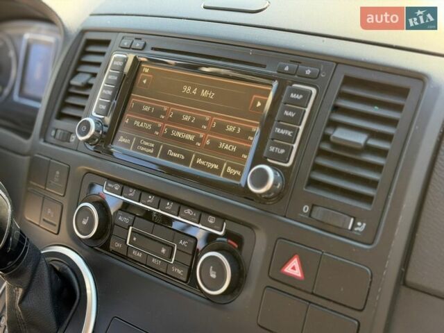 Синій Фольксваген Мультиван, об'ємом двигуна 1.97 л та пробігом 197 тис. км за 23300 $, фото 25 на Automoto.ua