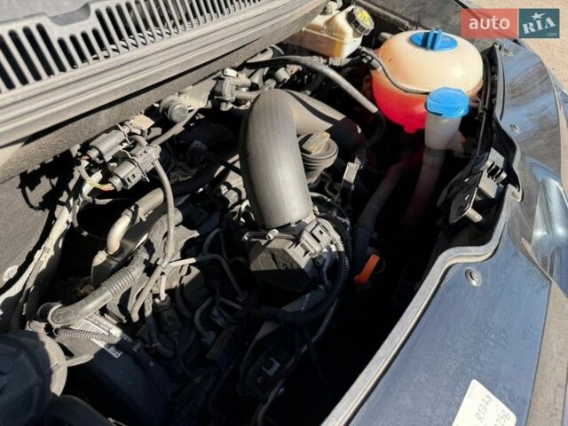 Синій Фольксваген Мультиван, об'ємом двигуна 1.97 л та пробігом 197 тис. км за 23300 $, фото 44 на Automoto.ua