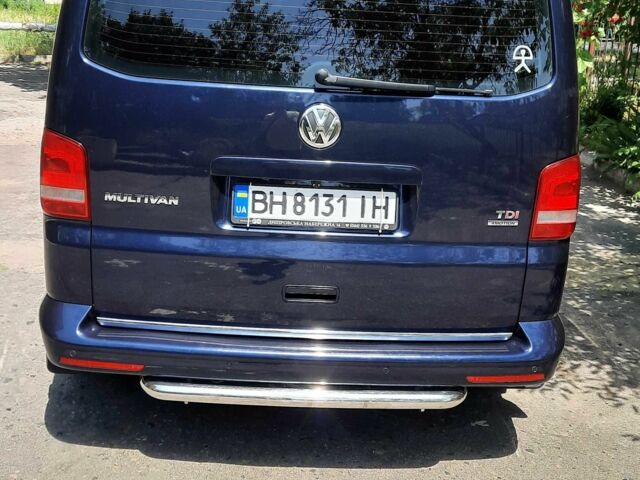 Синій Фольксваген Мультиван, об'ємом двигуна 2 л та пробігом 135 тис. км за 29000 $, фото 3 на Automoto.ua
