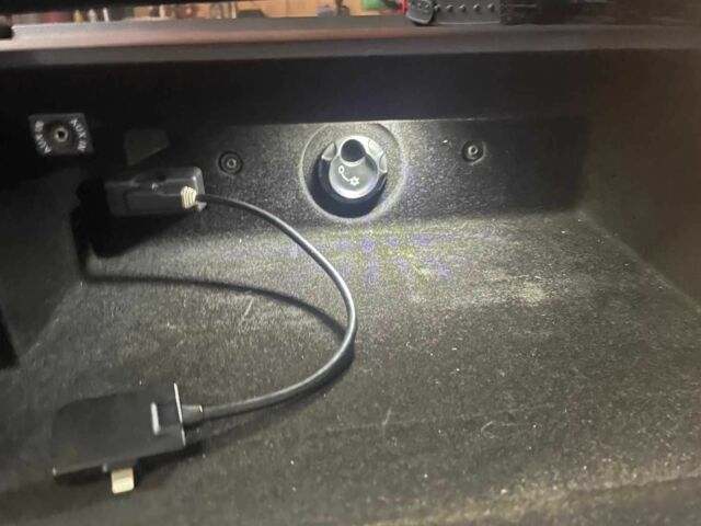 Синий Фольксваген Мультиван, объемом двигателя 2 л и пробегом 218 тыс. км за 9200 $, фото 10 на Automoto.ua