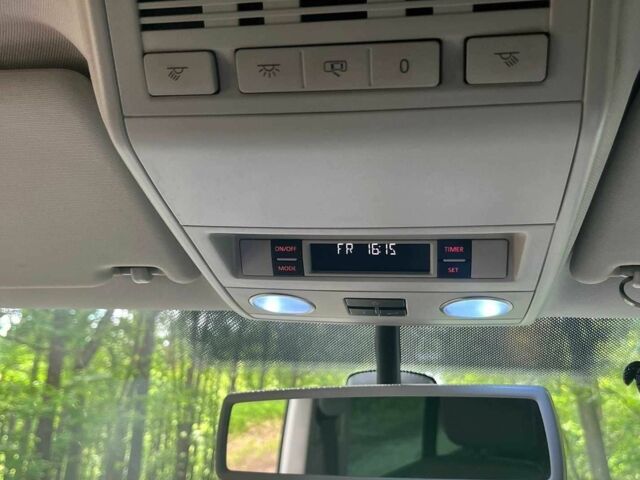 Синий Фольксваген Мультиван, объемом двигателя 2 л и пробегом 218 тыс. км за 9200 $, фото 17 на Automoto.ua