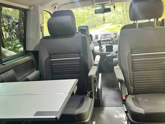 Синий Фольксваген Мультиван, объемом двигателя 2 л и пробегом 218 тыс. км за 9200 $, фото 9 на Automoto.ua