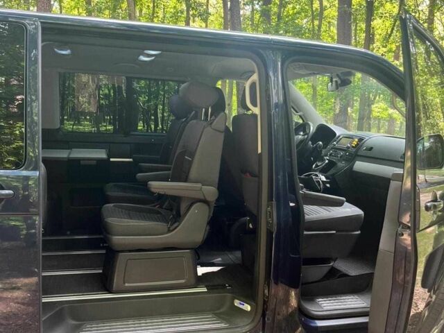 Синий Фольксваген Мультиван, объемом двигателя 2 л и пробегом 218 тыс. км за 9200 $, фото 11 на Automoto.ua