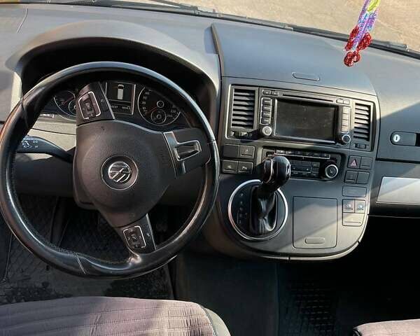 Синий Фольксваген Мультиван, объемом двигателя 1.98 л и пробегом 260 тыс. км за 26500 $, фото 3 на Automoto.ua