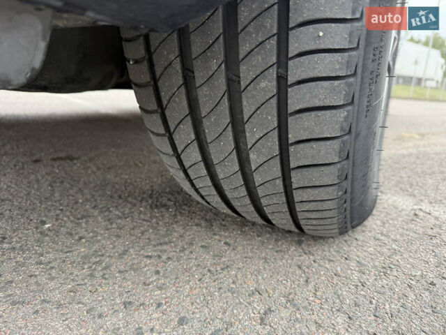 Синій Фольксваген Мультиван, об'ємом двигуна 1.97 л та пробігом 182 тис. км за 39999 $, фото 11 на Automoto.ua