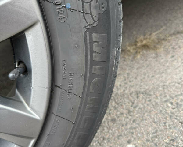 Синій Фольксваген Мультиван, об'ємом двигуна 1.97 л та пробігом 182 тис. км за 39999 $, фото 32 на Automoto.ua