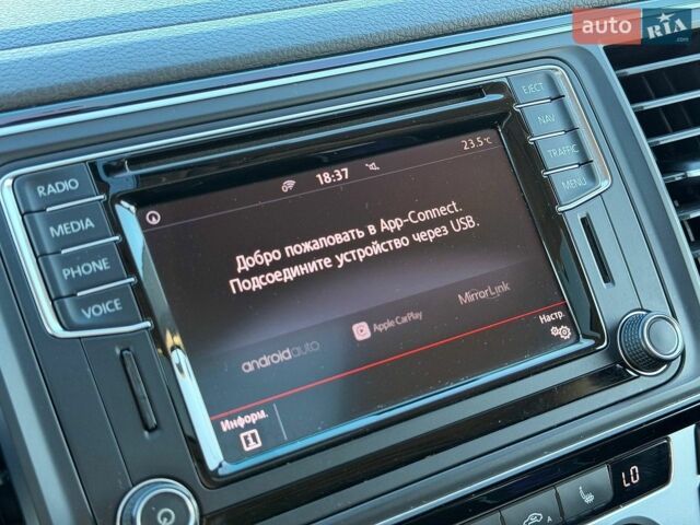 Синій Фольксваген Мультиван, об'ємом двигуна 1.97 л та пробігом 193 тис. км за 42500 $, фото 81 на Automoto.ua