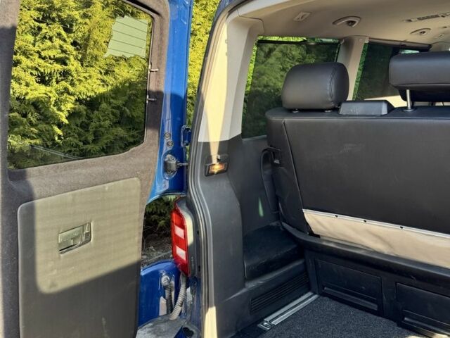 Синій Фольксваген Мультиван, об'ємом двигуна 2 л та пробігом 220 тис. км за 30500 $, фото 15 на Automoto.ua