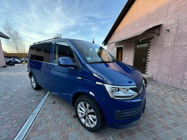 Синій Фольксваген Мультиван, об'ємом двигуна 2 л та пробігом 220 тис. км за 30500 $, фото 1 на Automoto.ua