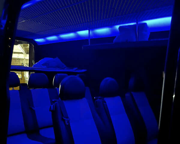 Синій Фольксваген Мультиван, об'ємом двигуна 1.97 л та пробігом 248 тис. км за 29900 $, фото 14 на Automoto.ua