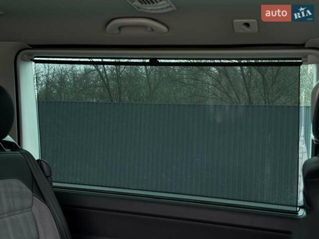 Синій Фольксваген Мультиван, об'ємом двигуна 2 л та пробігом 196 тис. км за 47999 $, фото 74 на Automoto.ua