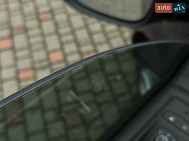 Синій Фольксваген Мультиван, об'ємом двигуна 2 л та пробігом 196 тис. км за 47999 $, фото 36 на Automoto.ua