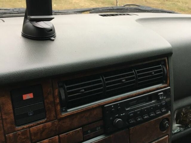 Фольксваген Мультиван 1997 в Киеве на Automoto.ua Зеленый Фольксваген Мультиван, объемом двигателя 2.5 л и пробегом 276 тыс. км за 6000 $, фото 4 на Automoto.ua