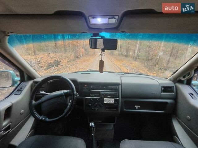 Фольксваген Мультиван 1997 в Сумах на Automoto.ua Зеленый Фольксваген Мультиван, объемом двигателя 2.5 л и пробегом 620 тыс. км за 6750 $, фото 8 на Automoto.ua