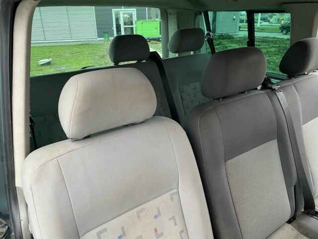 Зелений Фольксваген Мультиван, об'ємом двигуна 2.5 л та пробігом 311 тис. км за 5350 $, фото 18 на Automoto.ua