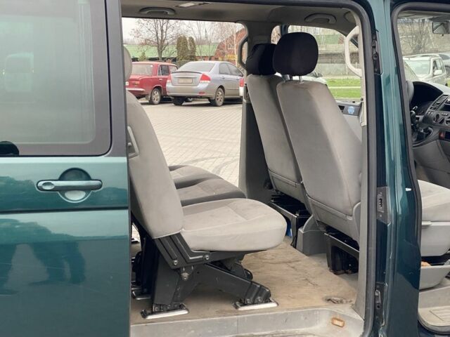 Зелений Фольксваген Мультиван, об'ємом двигуна 2.5 л та пробігом 311 тис. км за 5350 $, фото 17 на Automoto.ua