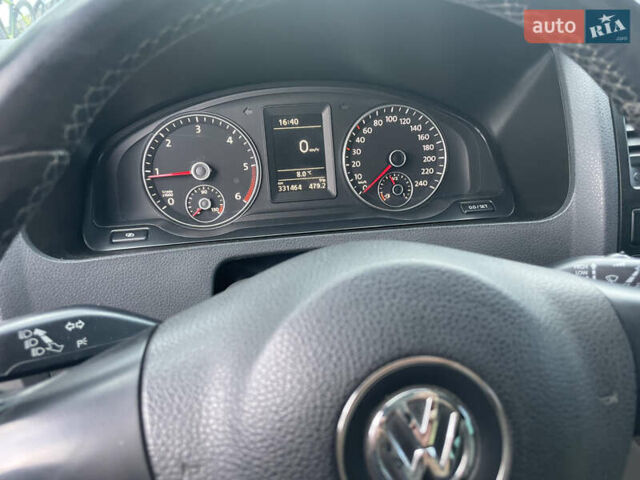 Зеленый Фольксваген Мультиван, объемом двигателя 1.98 л и пробегом 334 тыс. км за 14700 $, фото 11 на Automoto.ua