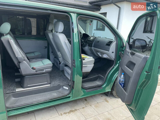 Зеленый Фольксваген Мультиван, объемом двигателя 1.98 л и пробегом 334 тыс. км за 14700 $, фото 4 на Automoto.ua