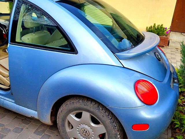 Синій Фольксваген Нью Бітл, об'ємом двигуна 2 л та пробігом 221 тис. км за 4500 $, фото 5 на Automoto.ua