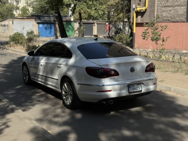 Білий Фольксваген Параті, об'ємом двигуна 2 л та пробігом 200 тис. км за 5500 $, фото 3 на Automoto.ua