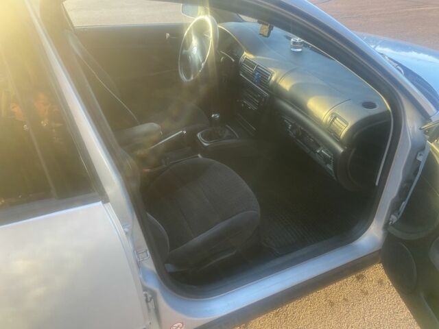 Серый Фольксваген Парати, объемом двигателя 1.9 л и пробегом 300 тыс. км за 3000 $, фото 4 на Automoto.ua