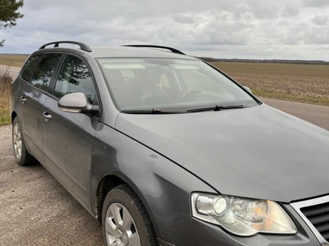 Серый Фольксваген Парати, объемом двигателя 1.9 л и пробегом 290 тыс. км за 2150 $, фото 1 на Automoto.ua