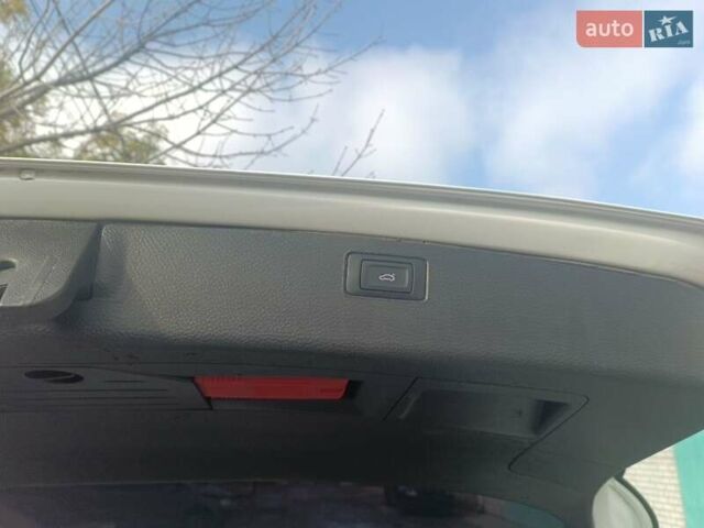 Белый Фольксваген Пассат Альтрак, объемом двигателя 2 л и пробегом 333 тыс. км за 12000 $, фото 18 на Automoto.ua