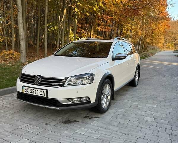 Белый Фольксваген Пассат Альтрак, объемом двигателя 1.97 л и пробегом 381 тыс. км за 12600 $, фото 2 на Automoto.ua