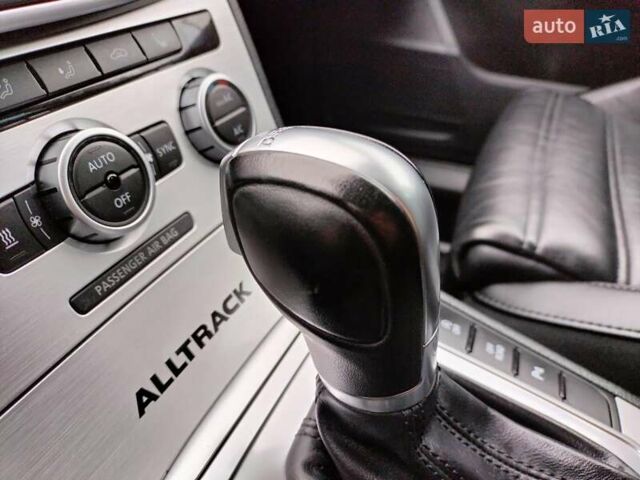 Білий Фольксваген Пассат Альтрак, об'ємом двигуна 2 л та пробігом 246 тис. км за 12999 $, фото 71 на Automoto.ua