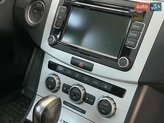 Белый Фольксваген Пассат Альтрак, объемом двигателя 2 л и пробегом 180 тыс. км за 11490 $, фото 19 на Automoto.ua