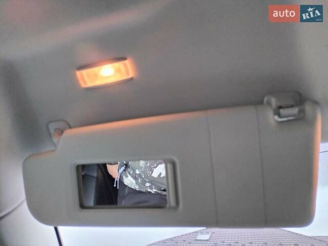 Білий Фольксваген Пассат Альтрак, об'ємом двигуна 2 л та пробігом 246 тис. км за 12999 $, фото 81 на Automoto.ua