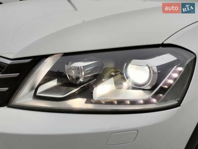 Білий Фольксваген Пассат Альтрак, об'ємом двигуна 2 л та пробігом 246 тис. км за 12999 $, фото 38 на Automoto.ua