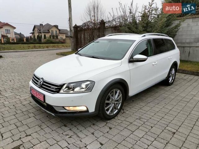 Білий Фольксваген Пассат Альтрак, об'ємом двигуна 2 л та пробігом 246 тис. км за 12999 $, фото 11 на Automoto.ua