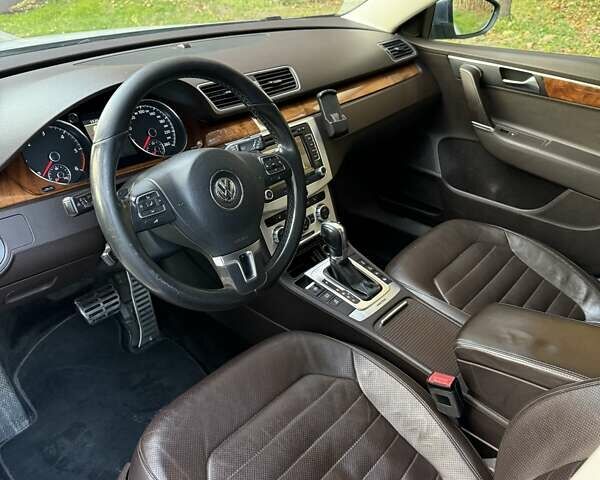 Белый Фольксваген Пассат Альтрак, объемом двигателя 1.97 л и пробегом 381 тыс. км за 12600 $, фото 12 на Automoto.ua