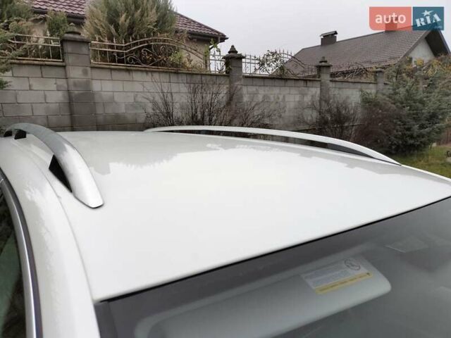 Білий Фольксваген Пассат Альтрак, об'ємом двигуна 2 л та пробігом 246 тис. км за 12999 $, фото 33 на Automoto.ua