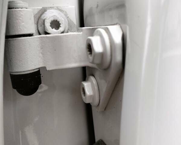 Білий Фольксваген Пассат Альтрак, об'ємом двигуна 2 л та пробігом 246 тис. км за 12999 $, фото 101 на Automoto.ua