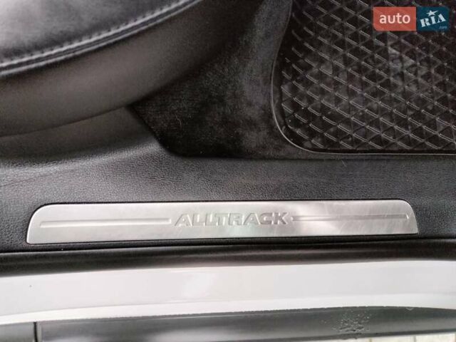 Білий Фольксваген Пассат Альтрак, об'ємом двигуна 2 л та пробігом 246 тис. км за 12999 $, фото 100 на Automoto.ua