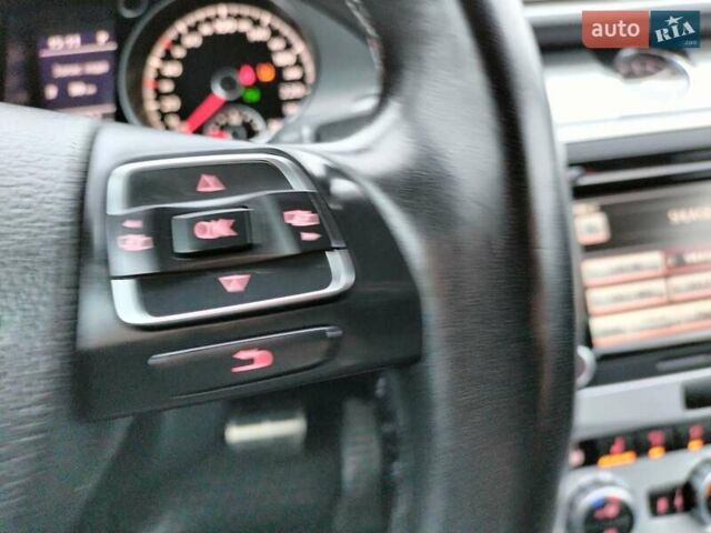 Білий Фольксваген Пассат Альтрак, об'ємом двигуна 2 л та пробігом 246 тис. км за 12999 $, фото 77 на Automoto.ua