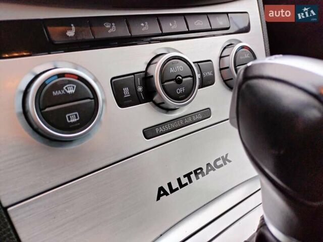 Білий Фольксваген Пассат Альтрак, об'ємом двигуна 2 л та пробігом 246 тис. км за 12999 $, фото 70 на Automoto.ua