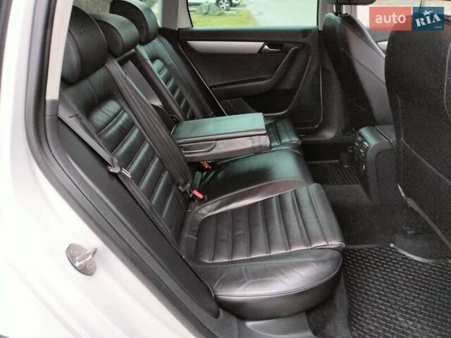 Білий Фольксваген Пассат Альтрак, об'ємом двигуна 2 л та пробігом 246 тис. км за 12999 $, фото 89 на Automoto.ua